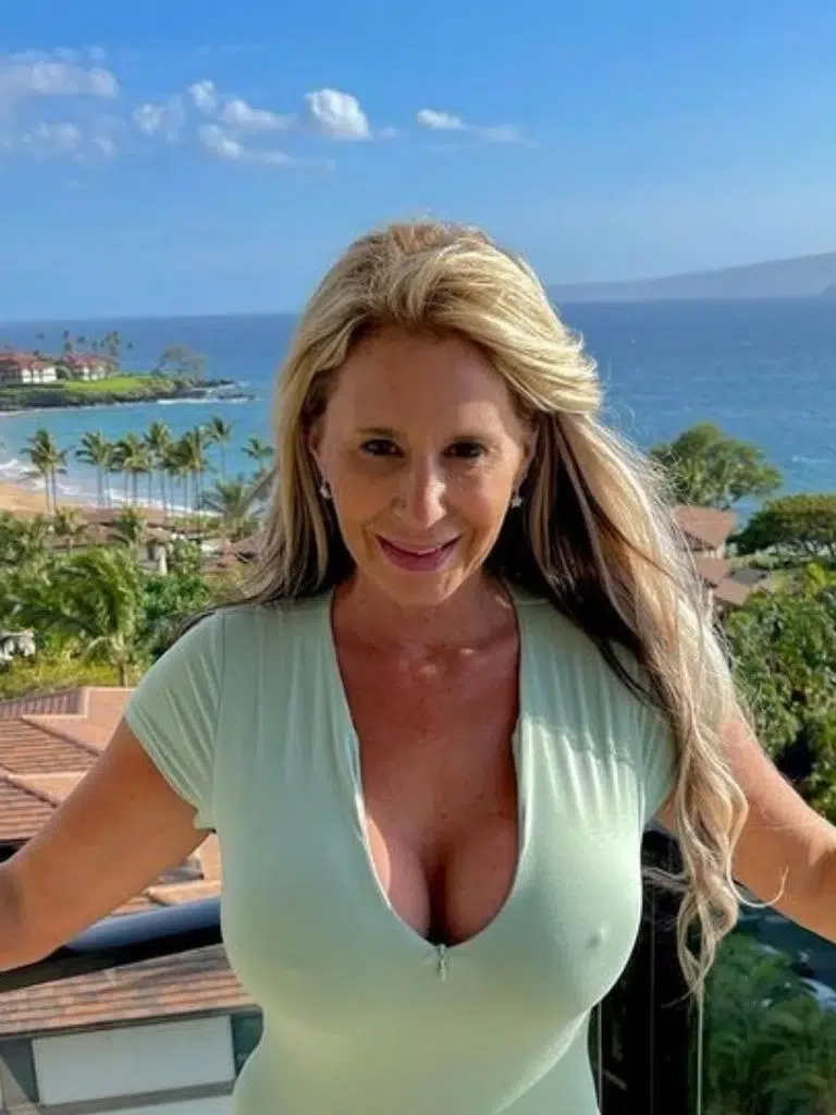 Ainslee Divine Biography: Wiki, Age, Career, Height, Weight, Boyfriend, Net Worth & More