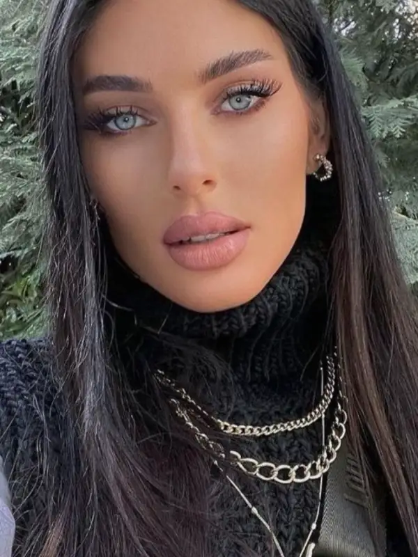 Stella Versini