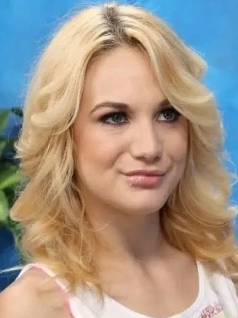 Courtney Shea Biography: Wiki, Age, Career, Height, Weight, Husband, Net Worth & More