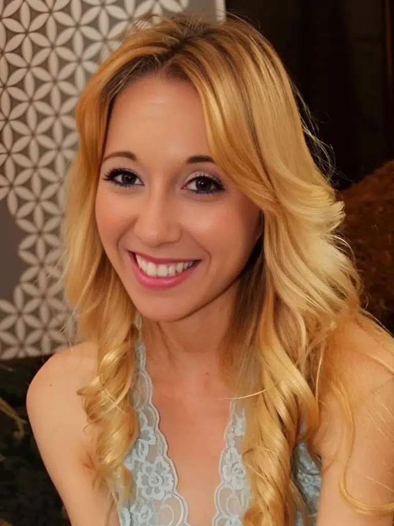 Emma Haize Biography: Wiki, Age, Career, Height, Weight, Boyfriend, Net Worth & More