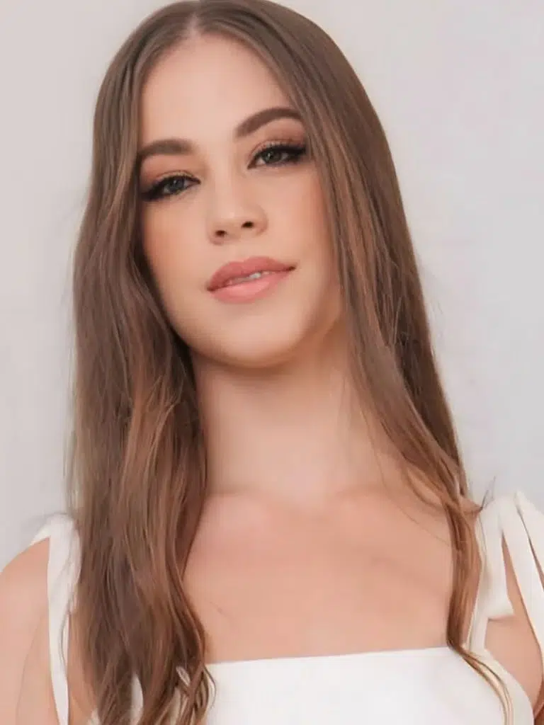 Josie Tucker Biography: Wiki, Age, Career, Height, Weight, Boyfriend, Net Worth & More
