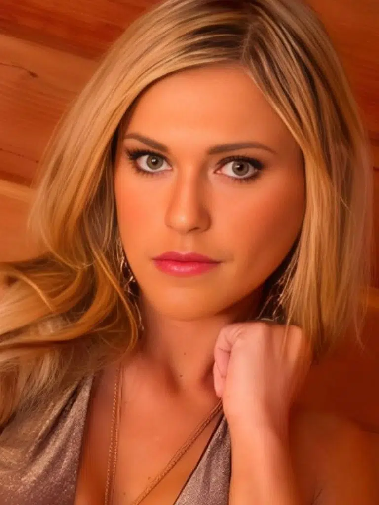 Mckenzee Miles Biography: Wiki, Age, Career, Height, Weight, Boyfriend, Net Worth & More