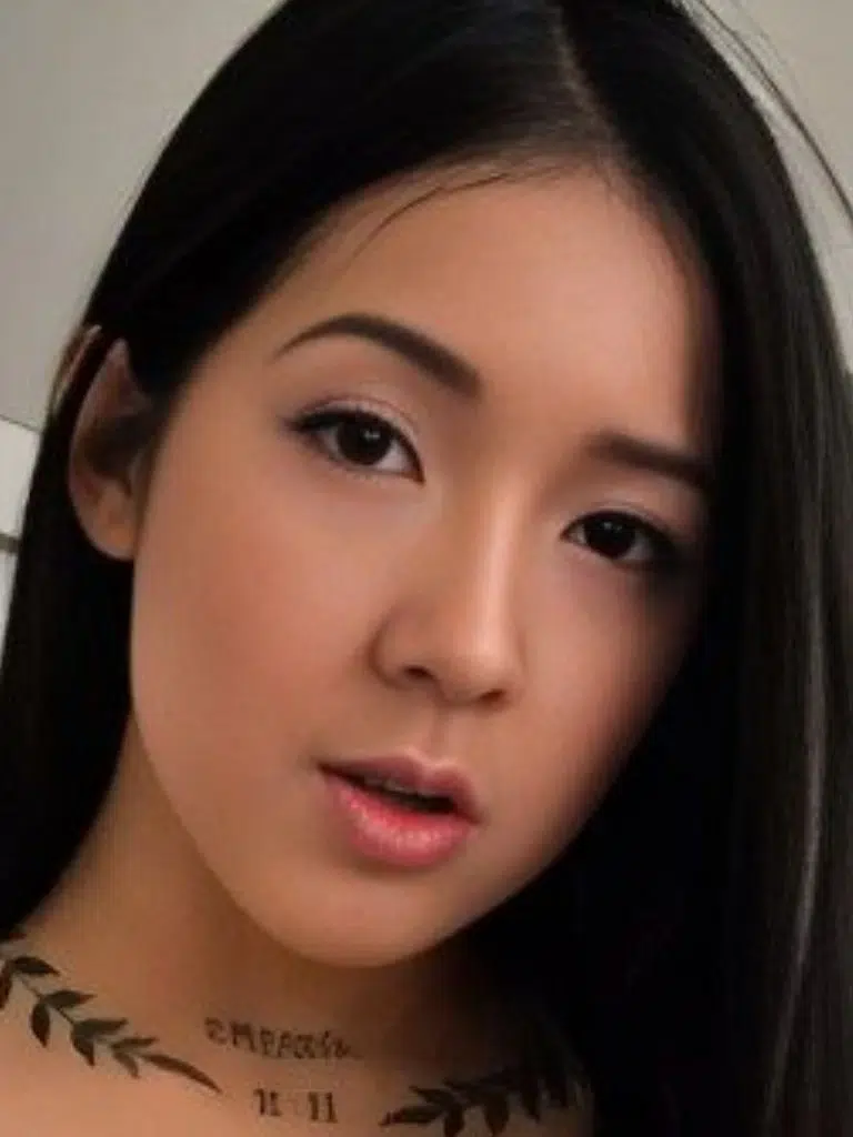 Valeria Valois Biography: Wiki, Age, Career, Height, Weight, Boyfriend, Net Worth & More