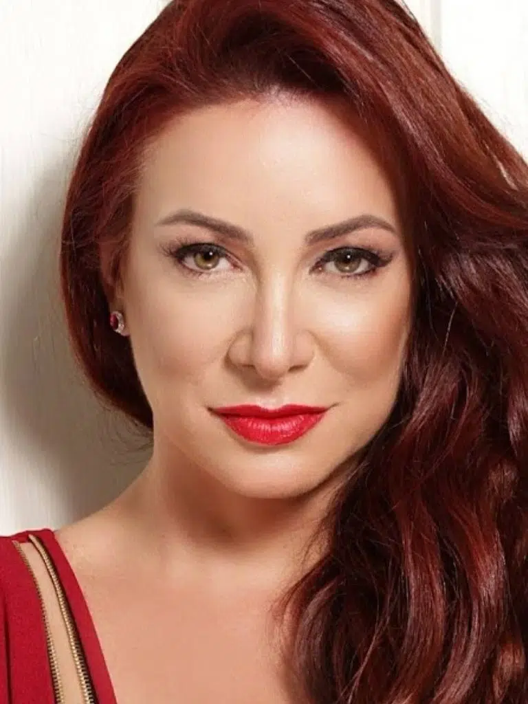 Vanessa De Oliveira Biography: Wiki, Age, Career, Height, Weight, Husband, Net Worth & More