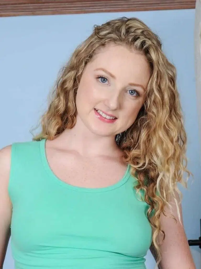 Willow Lynn Biography: Wiki, Age, Career, Height, Weight, Husband, Net Worth & More